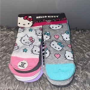 Womens hello kitty size size 4-10
